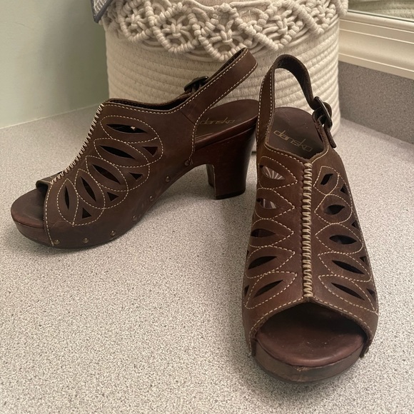 Dansko wood platform heeled sandal - Picture 2 of 5